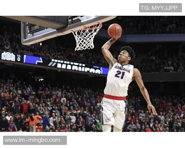 阿夫迪亚本赛季表现惊艳场均25分7板7助历史罕见仅九人做到